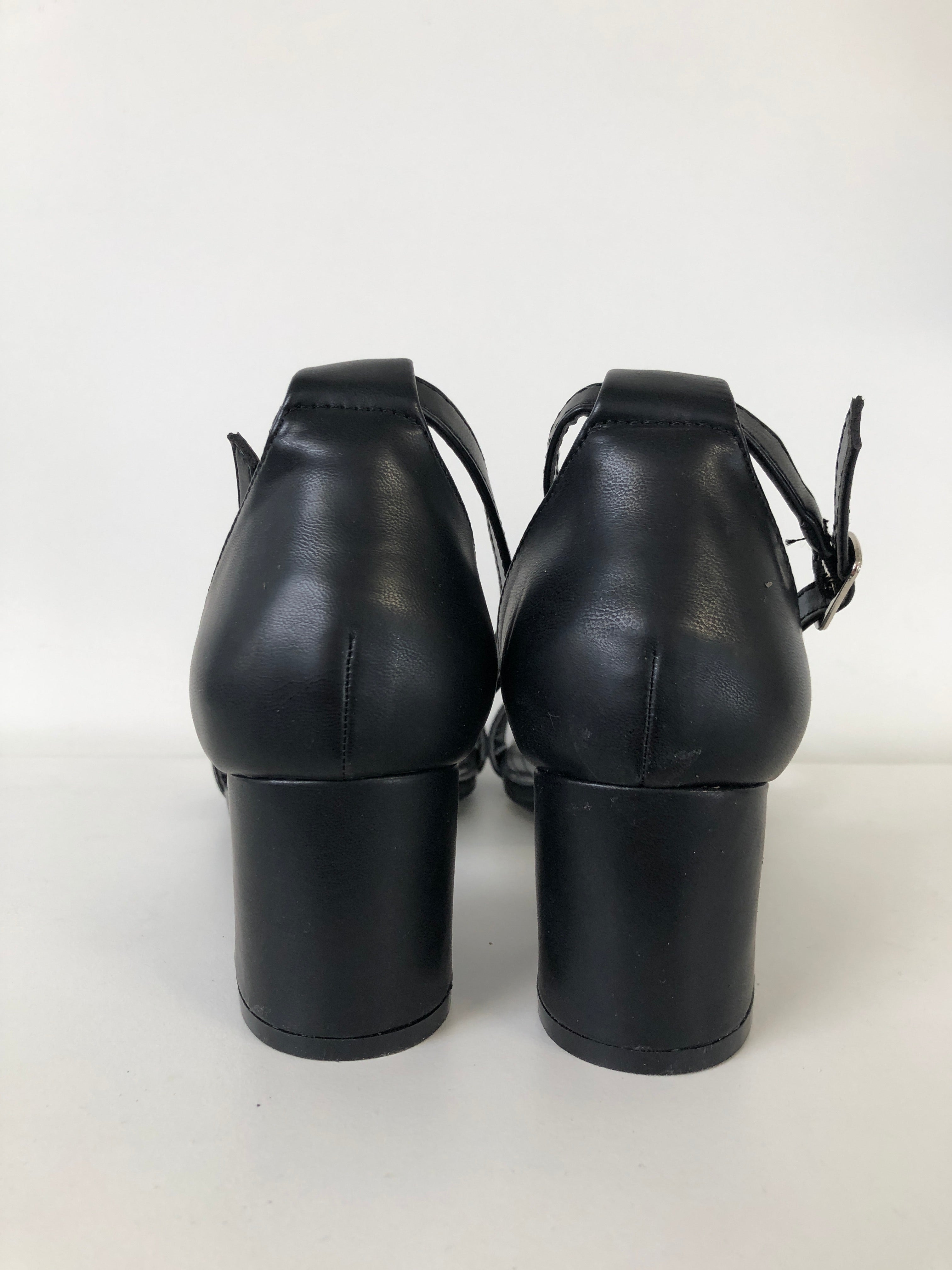 Ideal Shoes Sandaler
